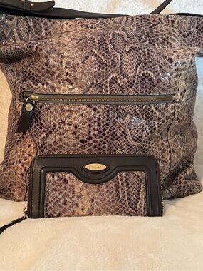 T Tahari Luxury leather snake print Hobo tote and Wallet